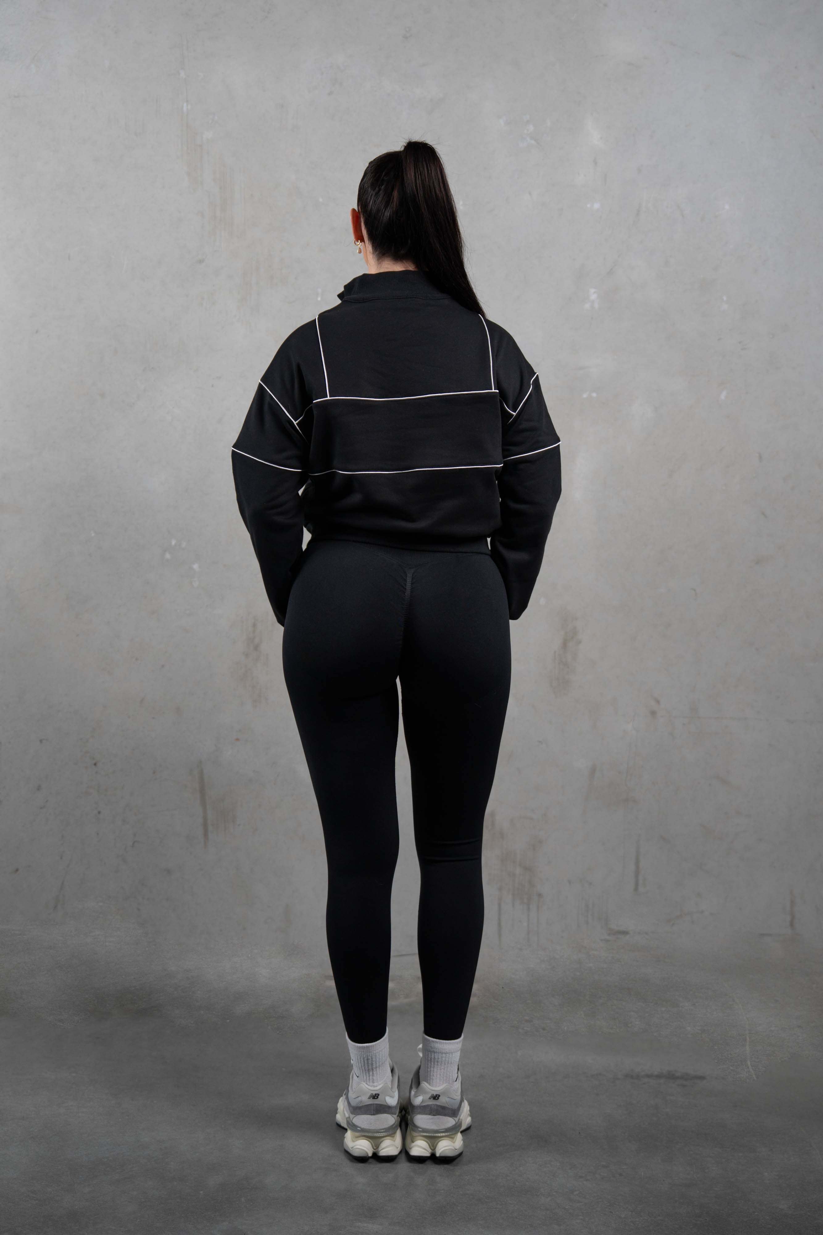 QTR Crew Society Jumper - Black