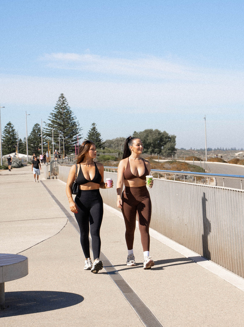 Essential Twist Bra - Black