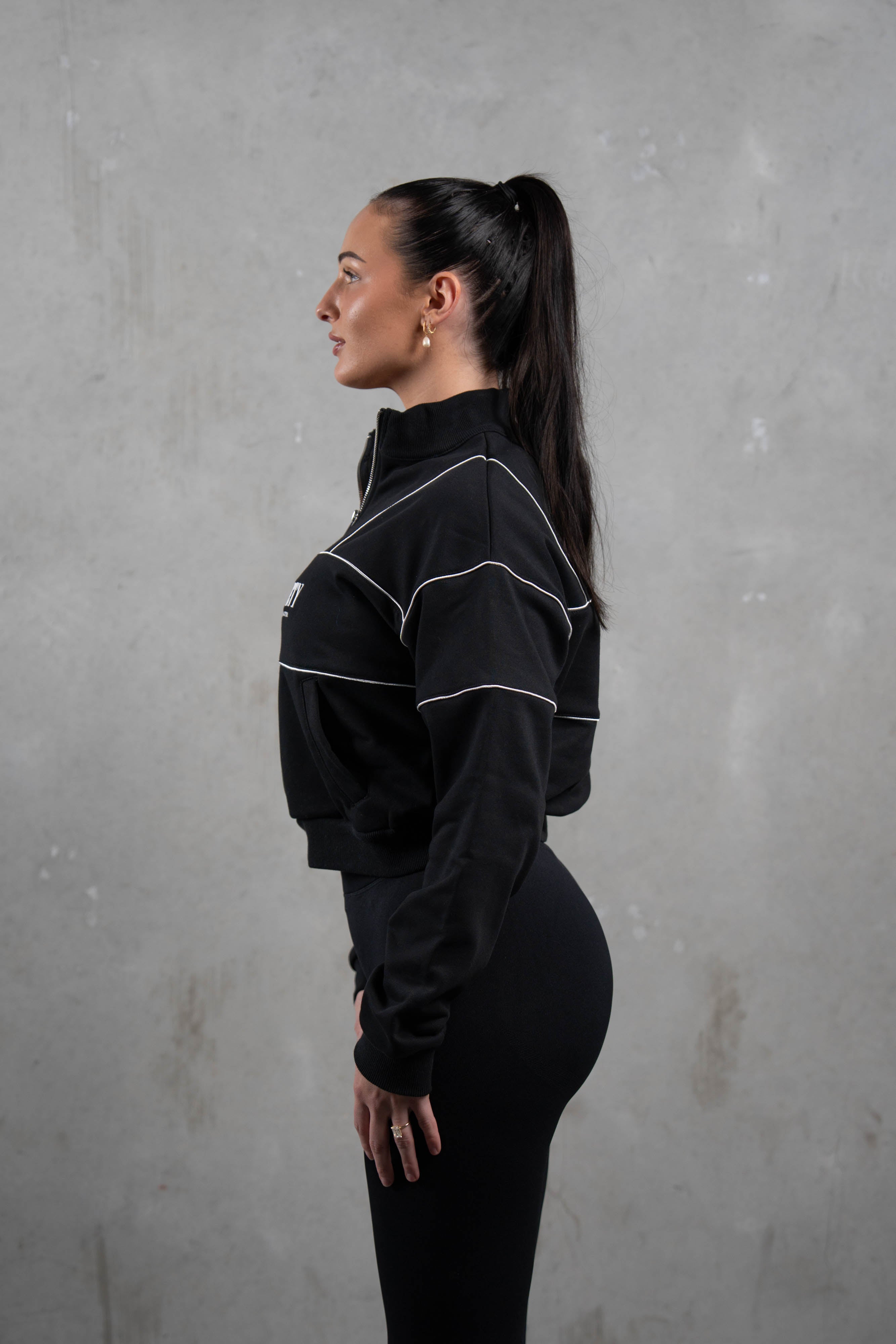 QTR Crew Society Jumper - Black