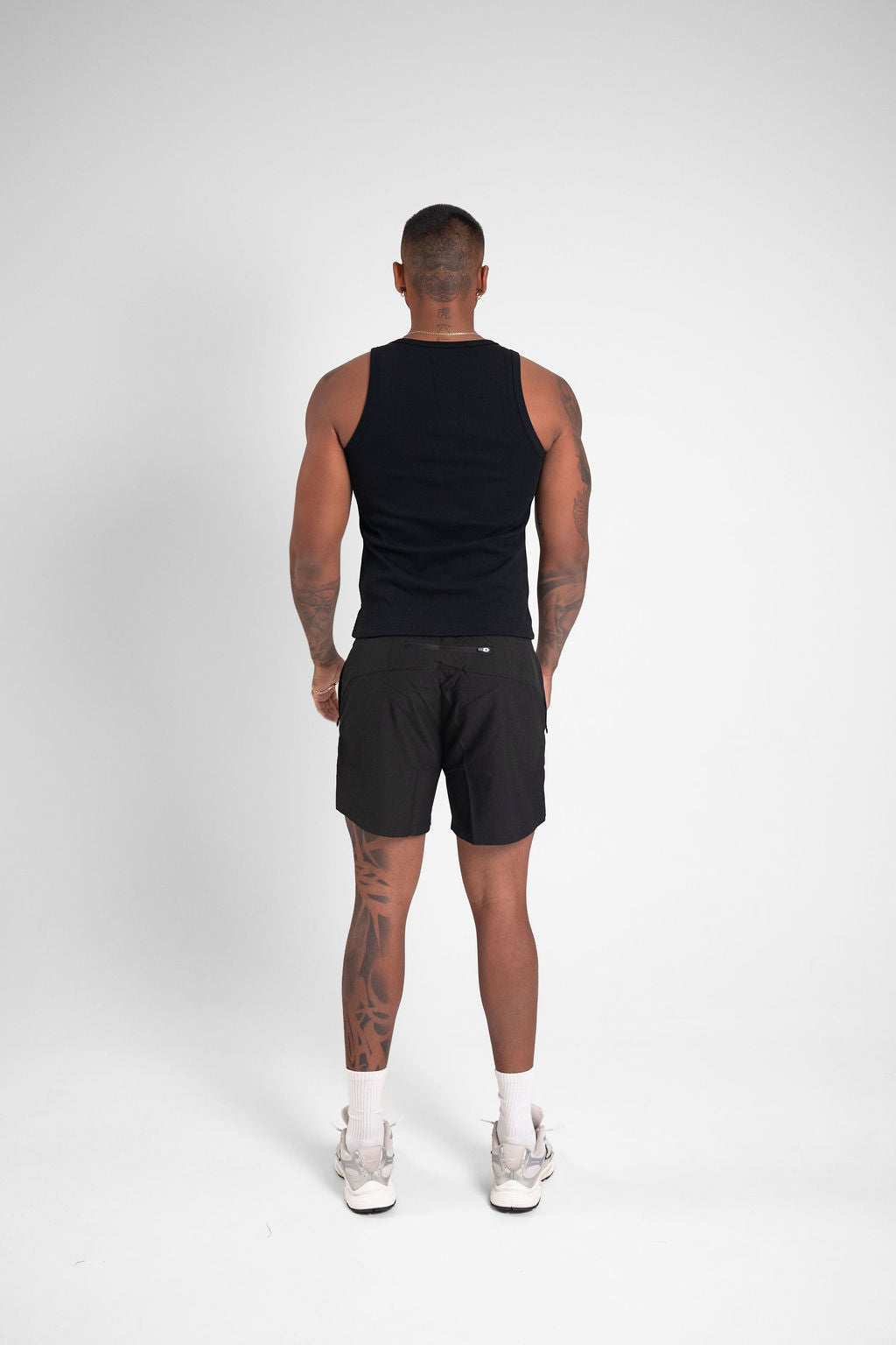 THE TANK - Black